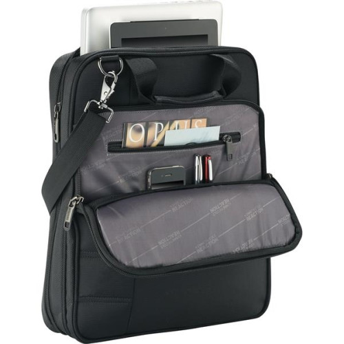 Kenneth cole messenger outlet bag