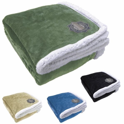 Oversize outlet sherpa blanket